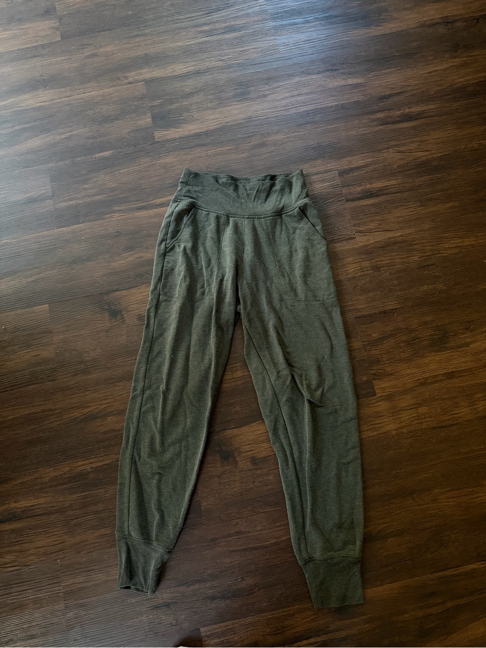 Athleta Kids Olive Jogger Sweatpants